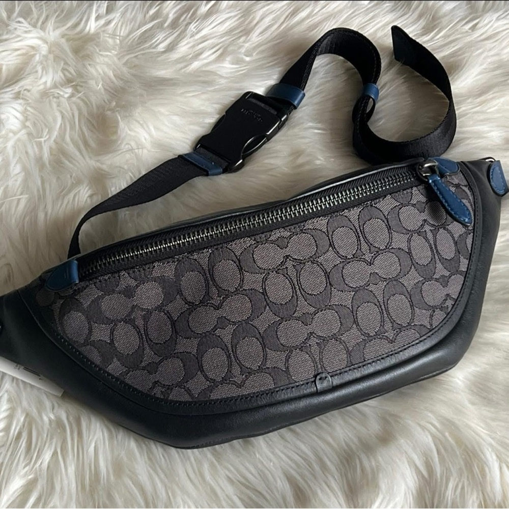 C3795 - Coach League Belt Bag in Signature Jacquard - Picture 2 of 11